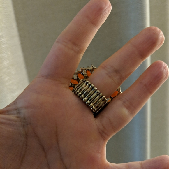 Orange statement piece ring - Picture 3 of 5